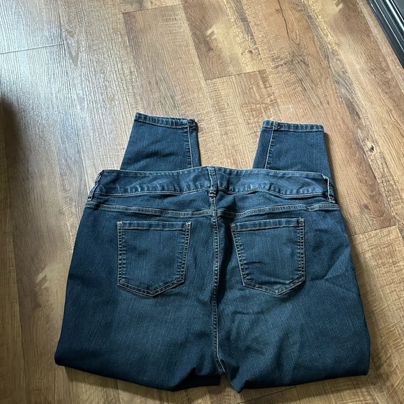 TORRID Dark Wash Jeggings - Picture 5 of 5